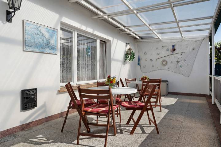 Bungalow 'Manni' mit gemeinsamer Terrasse, gemeinsamem Garten und Wlan in Koserow, Bernsteinbäder