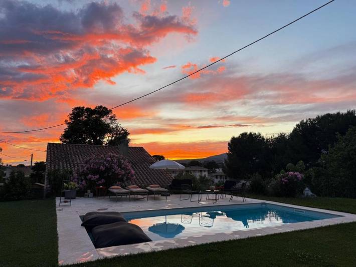 Ferienhaus für 6 Personen, mit Balkon und Ausblick sowie Pool - 1