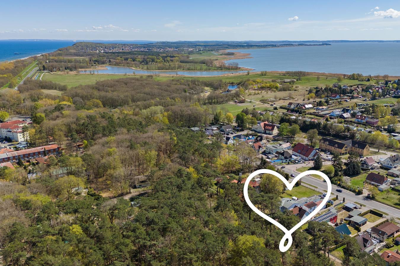 Ganze Ferienwohnung, Nur 500m zum Ostseestrand - Familienauszeit mit Sauna & Grillterrasse in Zempin, Usedomer Norden