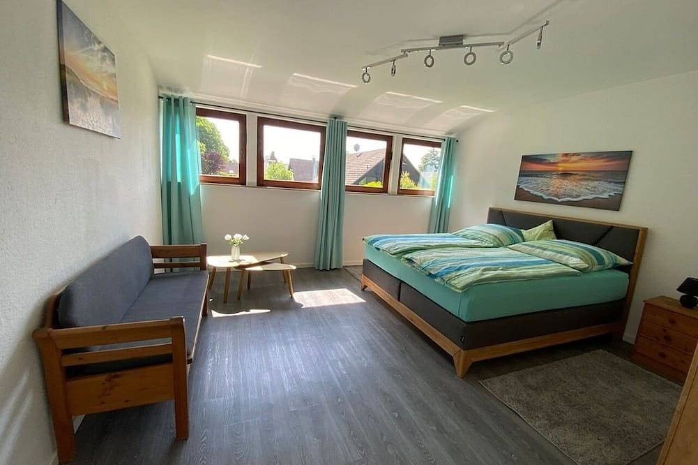 Ganze Wohnung, Moderne Wohnung am Wald - Ruhig & gute Anbindung in Krefeld, Niederrhein