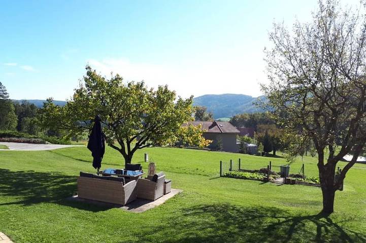 Ganze Wohnung, Auszeit am Waldrand, Ruhe & Naturgenuss, A1 Mediabox/Tv Plus, Garten/Haustiere in Steirerland