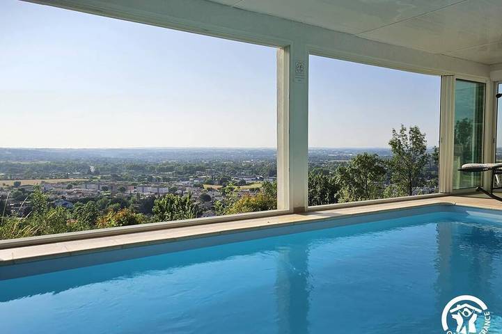 Location de vacances pour 7 personnes, avec piscine à Lescure-d'Albigeois