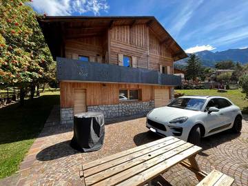 Gîte pour 5 personnes, avec jardin à Temù