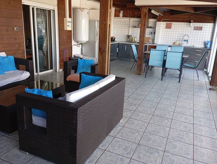 Gîte pour 6 personnes, avec terrasse ainsi que jardin et piscine sur l' Île de la Réunion - 4