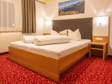 Ferienwohnung für 11 Personen in Kappl, Tirol, Bild 3