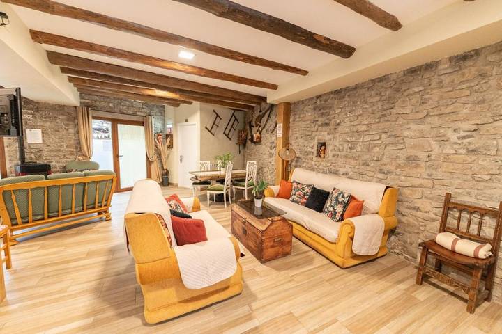 Alojamiento y desayuno para 14 personas, con jardín y vistas en Valle de Tena - 3