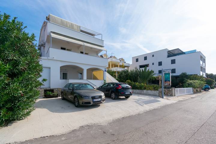 Ferienwohnung für 6 Personen, mit Balkon/Terrasse auf Pag - 2
