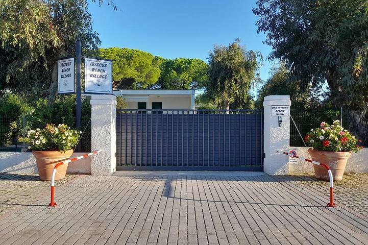 Ferienwohnung für 4 Personen, mit Whirlpool und Garten sowie Terrasse, mit Haustier