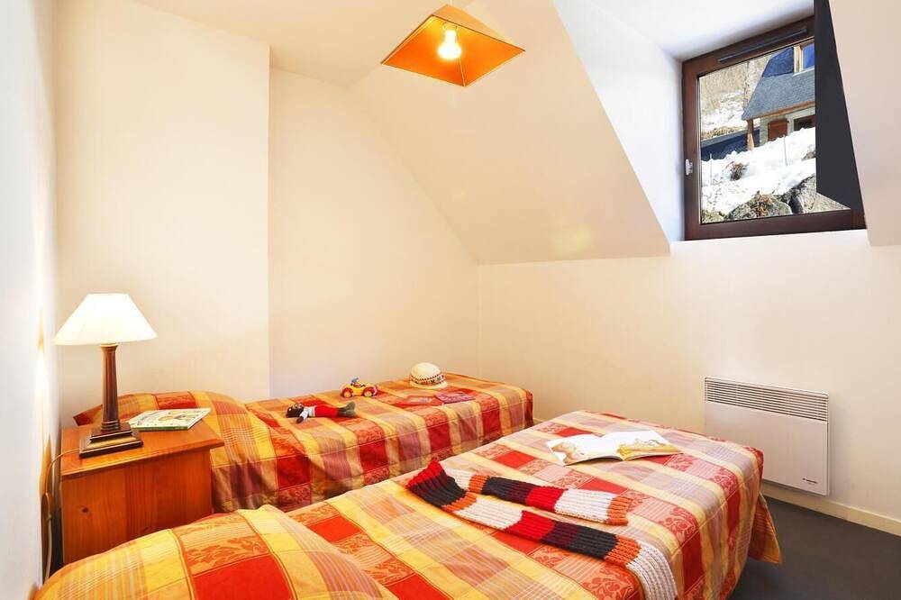Appartement entier, Wifi, remise en forme, sauna, parking, 25m², Peyragudes in Loudenvielle, Pyrénées