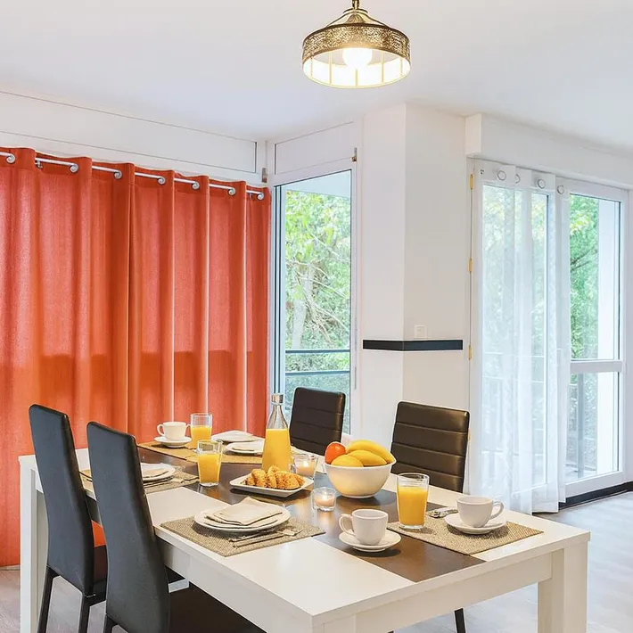 Apartamento de vacaciones para 2 personas, con vistas además de balcón y jardín - 1