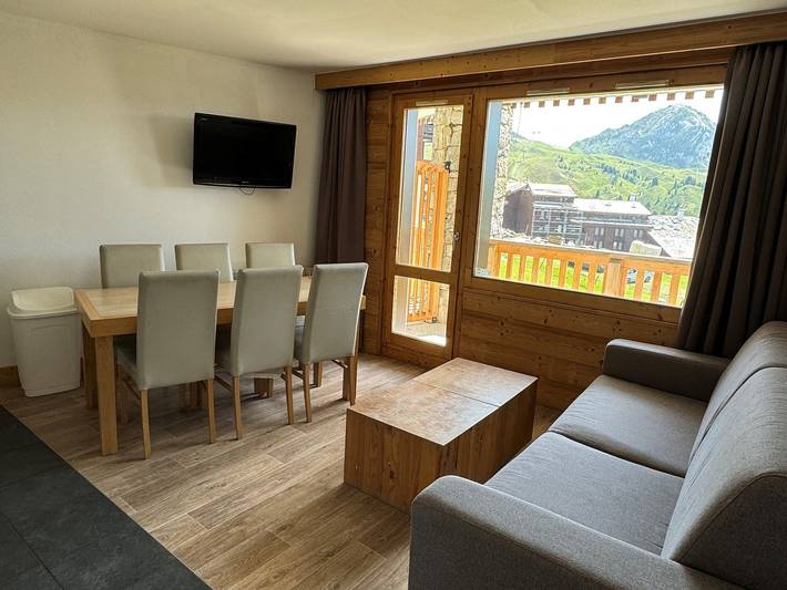 Appartement de vacances pour 6 personnes, avec Balcon et Jacuzzi ainsi que Piscine et Sauna dans La Plagne
