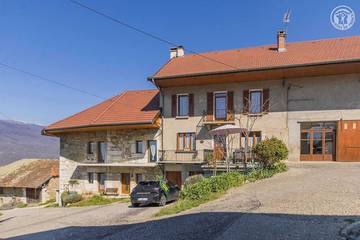 Gîte pour 6 personnes, avec balcon à Ruffieux