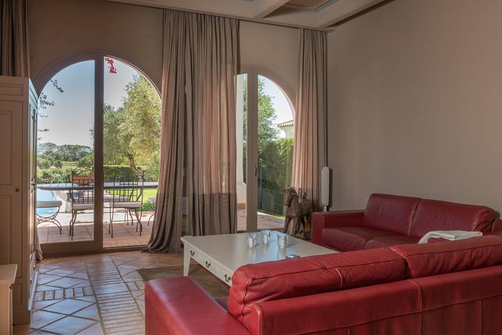 "Villa Orquidea" mit Pool, Wlan, Garten und Terrasse in Benalup-Casas Viejas, Costa de la Luz