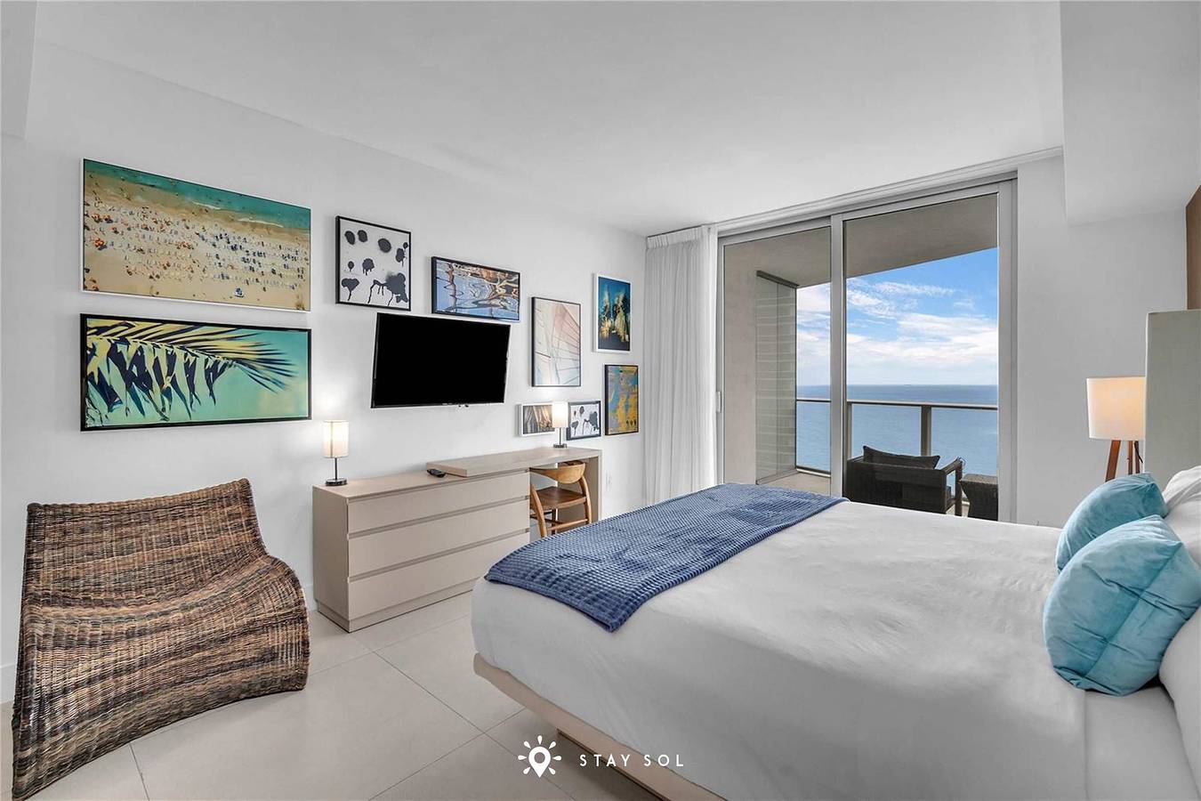 Apartamento entero, Stylish Apt - Beach View - Resort Access in Hollywood Beach (FL), Hallandale Beach