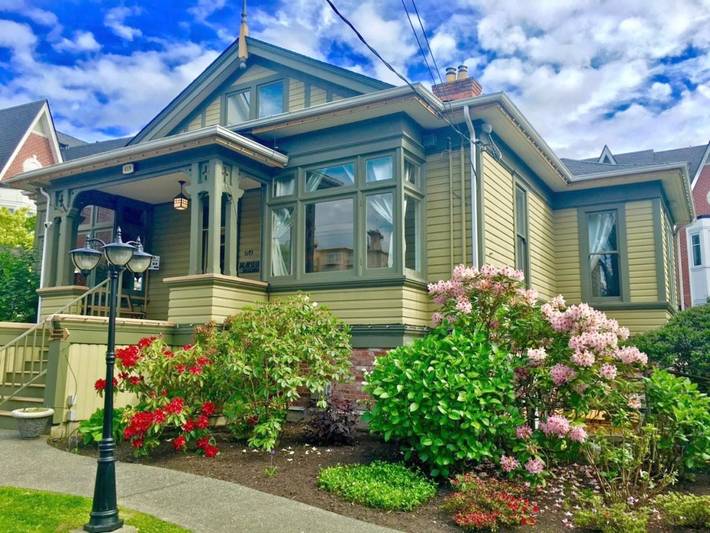 Bed and breakfast for 2 personer, med utsikt og hage i Vancouver Island