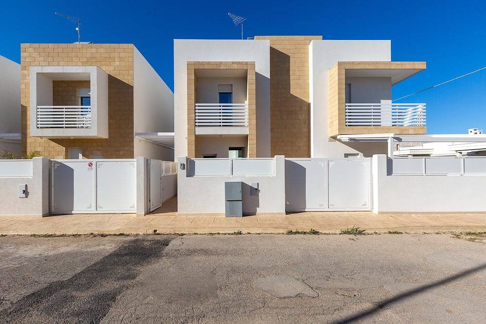 Bina House by Barbarhouse in Torre Santa Sabina, Salento