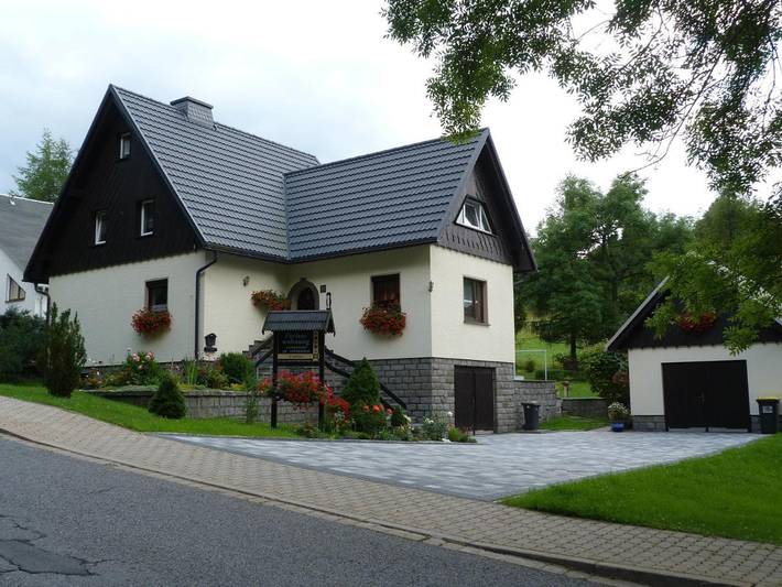 Ferienwohnung für 4 Personen, mit Terrasse und Garten in Rechenberg-Bienenmühle