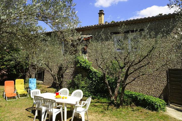 Vakantiehuis voor 8 personen, with Terras and Tuin as well as Zwembad in Vaison-la-Romaine