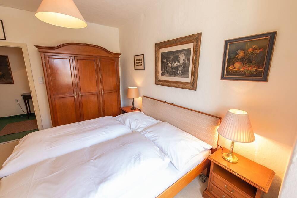 Ganze Wohnung, Ferienwohnung Schlosshof in Magdalensberg, Klagenfurt-Land