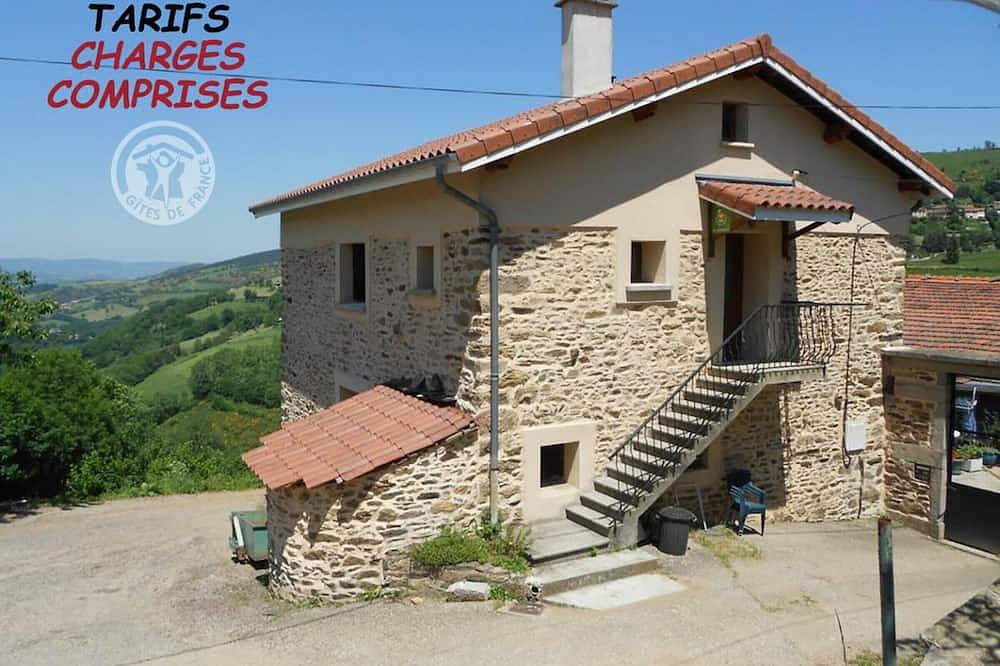 Gîte pour 3 Personnes dans La Valla-en-Gier, Parc Naturel Régional du Pilat
