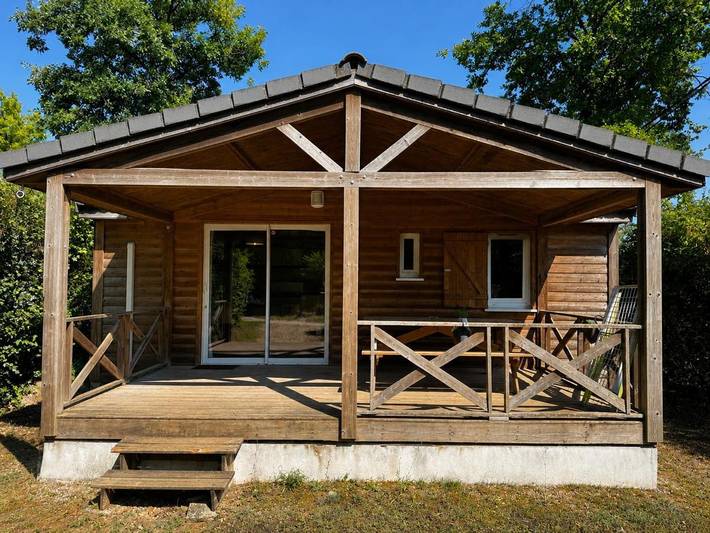 Location de vacances pour 5 personnes, avec Terrasse et Jardin ainsi que Piscine et Vue dans Erceville