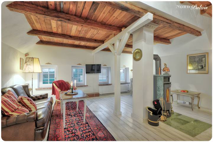 Ferienwohnung für 2 Personen, mit Seeblick und Garten sowie Sauna, mit Haustier