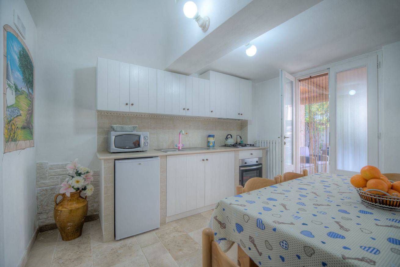 Trullo pour 2 personnes avec jardin in Locorotondo, Province de Bari