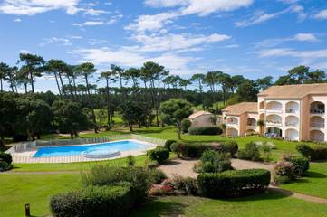 Gîte pour 6 personnes, avec terrasse ainsi que jardin et piscine, animaux acceptés dans Office De Tourisme De Moliets Et Maa