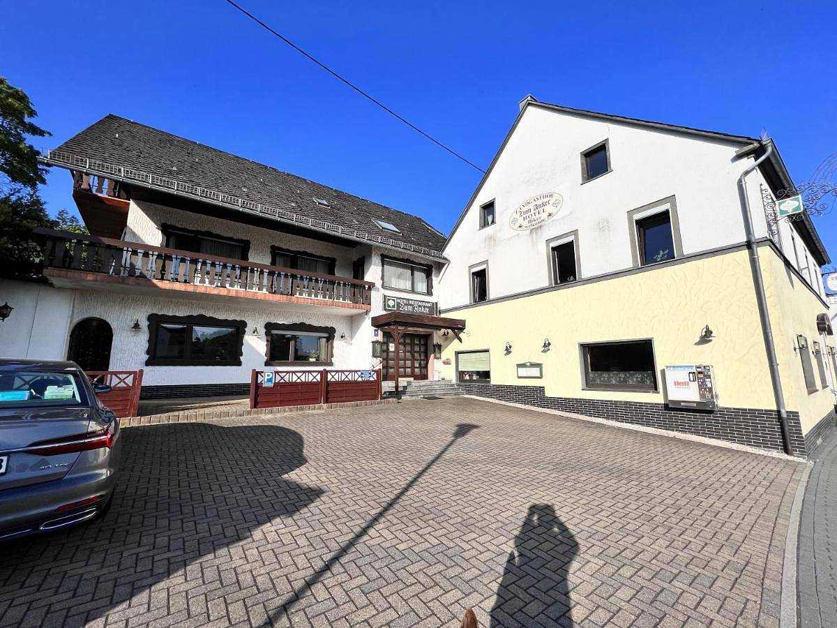 Single Room with Private Bathroom in Langenfeld, Osteifel