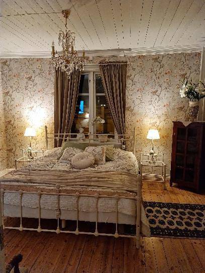 Double Room with Private Bathroom in Säffle, Vänern