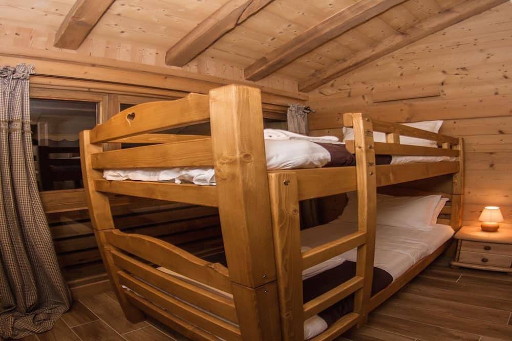 Private cottage in the heart of nature in Montriond, Les Portes du Soleil