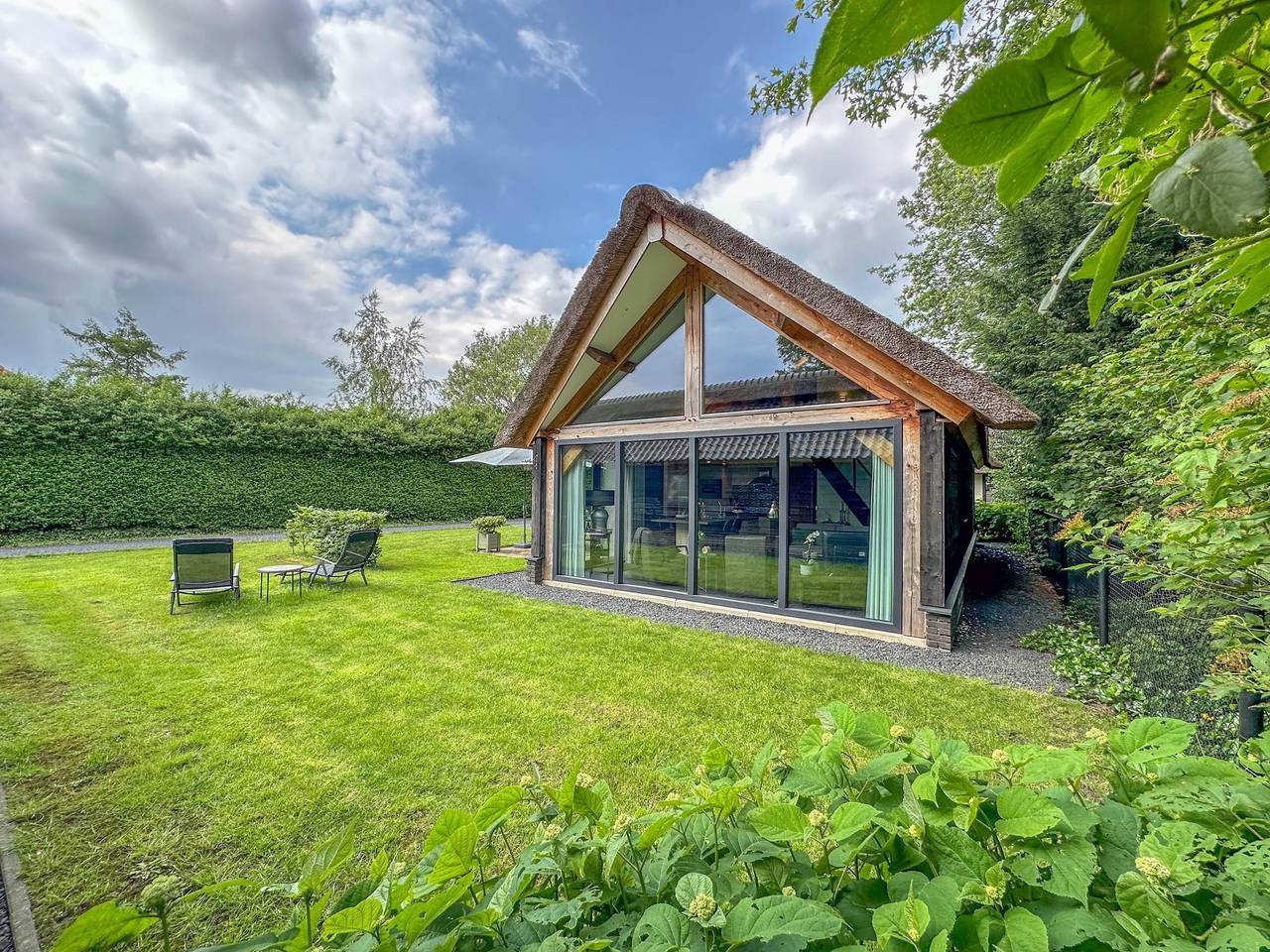 Geschmackvoll eingerichtete Landvilla
 in Alphen, Nordbrabant