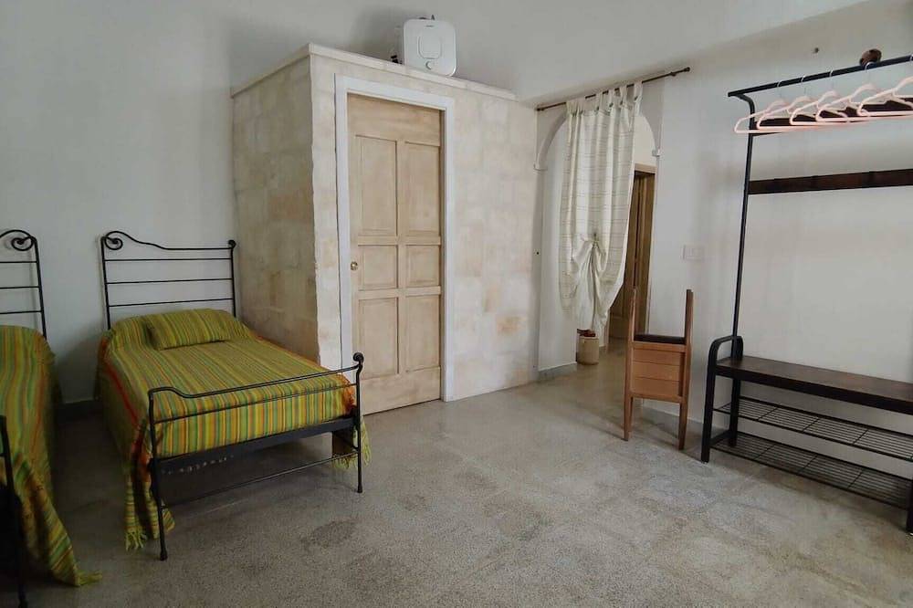 Locomura Cummersa e trullo Locorotondo-Alberobello in Locorotondo, Provincia di Bari