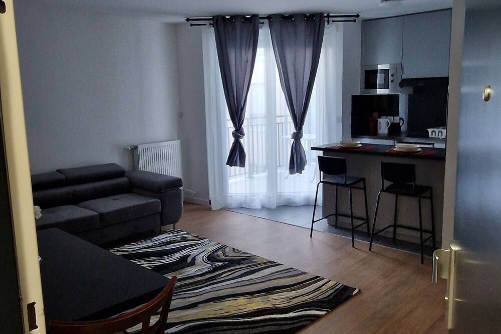 Appartement De Vacances pour 2 Personnes dans Drancy, Seine-Saint-Denis