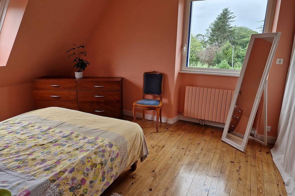 Maison au bord de l'eau in Hôpital-Camfrout, Région de Brest