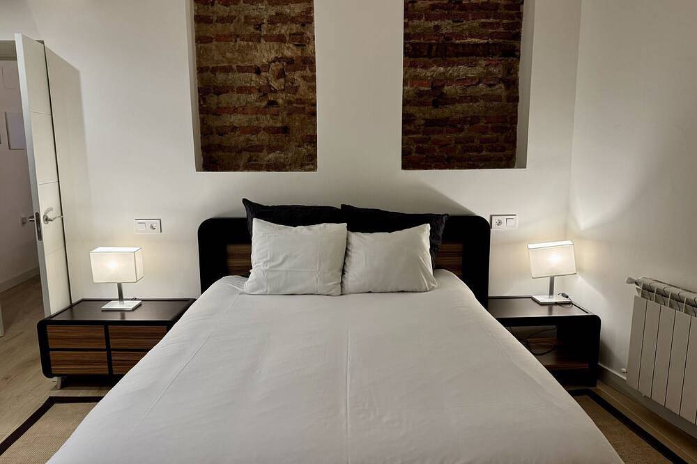 Entire apartment, Housing Malasaña by Sharing Co in Centro (Madrid), Madrid