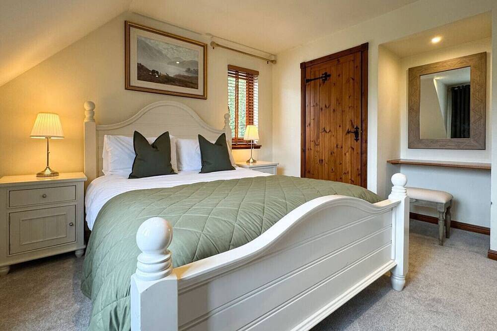 Loch View, Hot Tub, Near Loch Lomond, Pet-friendly in Argyll & Bute