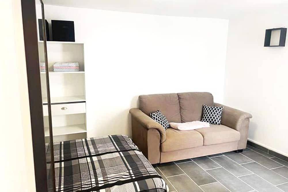 Apartamento entero, Apartment 15 minutes from Paris by Rer in Drancy, Sena-Saint Denis