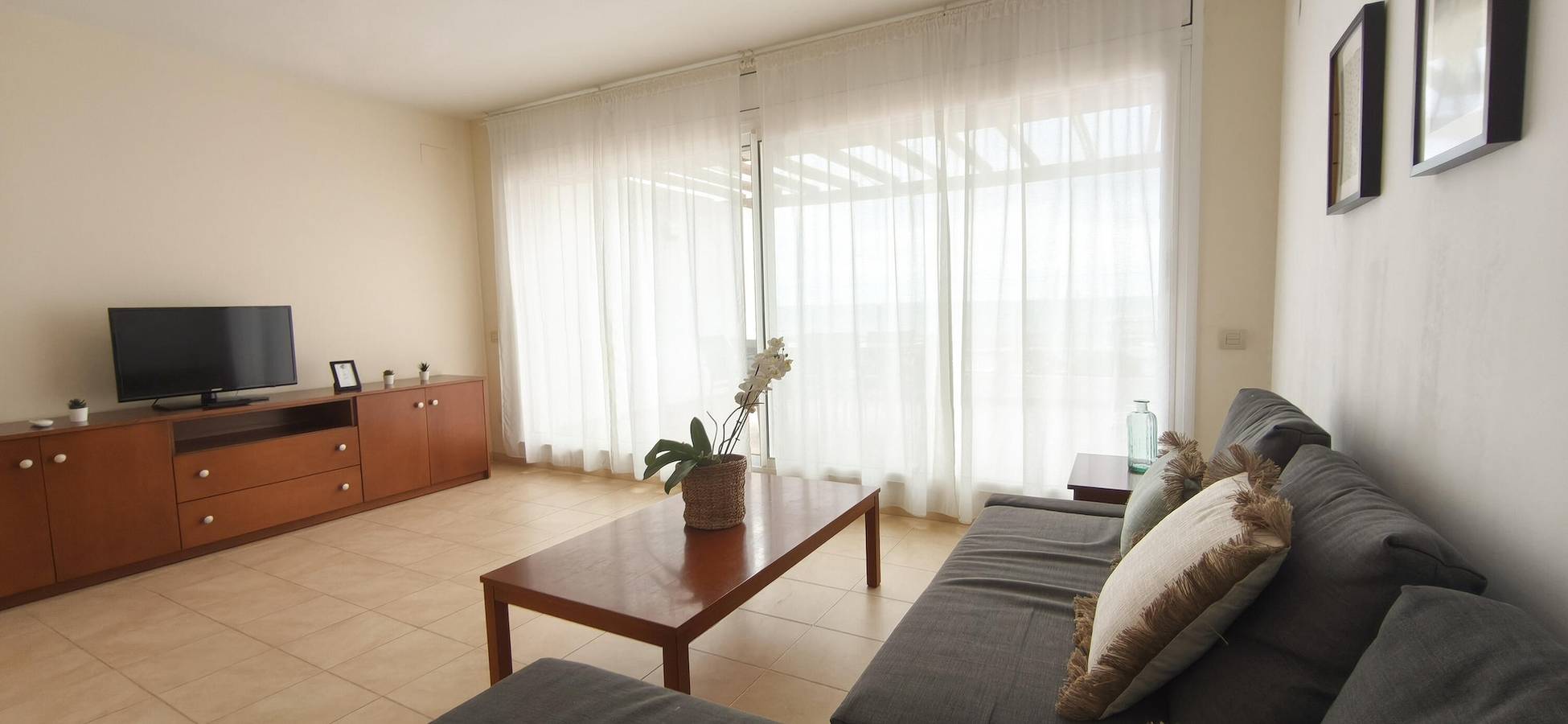 Apartamento entero, Residencial Marina Del Port 32 Apartamento Con Vistas Al Puerto in Calafat, Costa Dorada