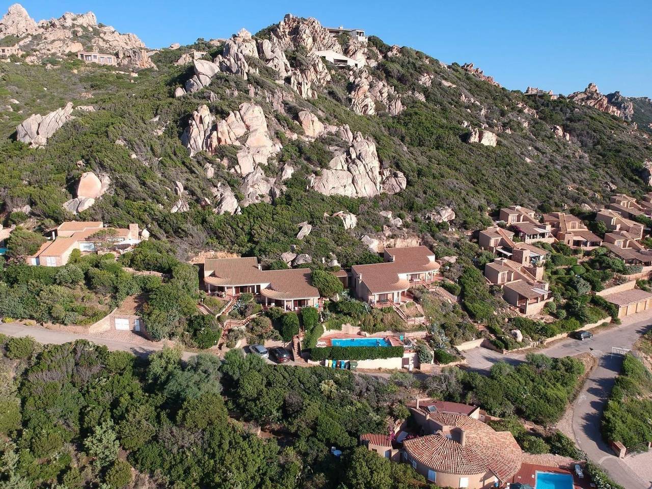 Appartement entier, Villini Lu Ciuoni außergewöhnlichen Meerblick. in Costa Paradiso, Trinità d'Agultu e Vignola