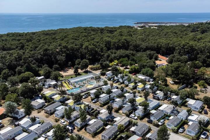 Chalet pour 3 personnes, avec terrasse, animaux acceptés en Vendée - 4