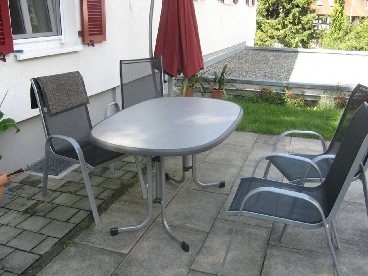 Walnut Modern retreat in Hödingen, Überlingen