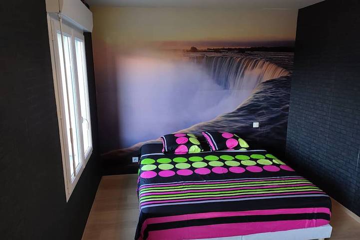 Gîte pour 4 personnes, avec Jacuzzi et Jardin à Montceau-les-Mines