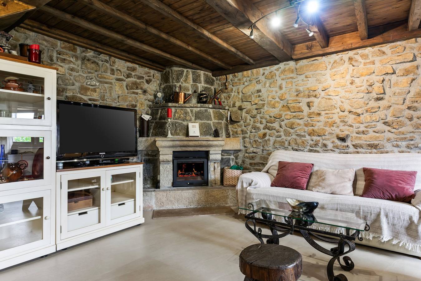 Ferienhaus 'Casa Rural Adrimar' mit Bergblick, Wlan und Klimaanlage in Selorio, Villaviciosa