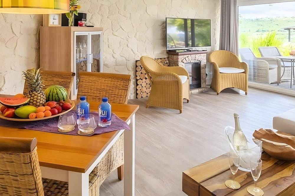 Ganze Wohnung, Apartment Seeterrasse im Maarberg Resort bis 4 Personen (48 m²) in Schalkenmehren am See in Schalkenmehren, Vulkaneifel