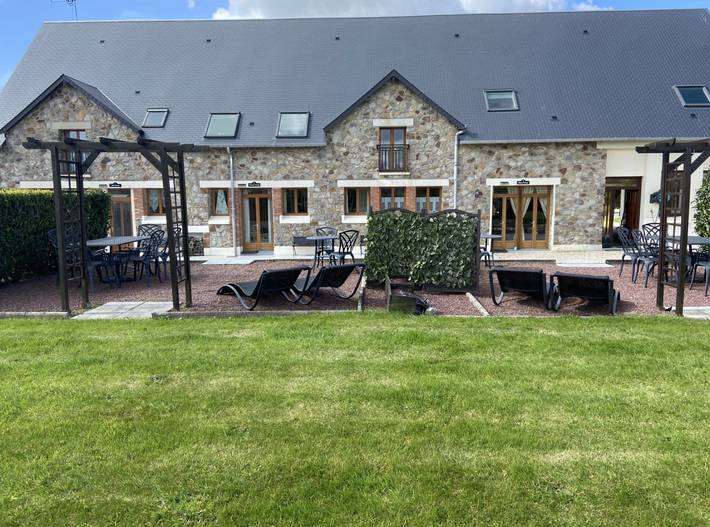 Gîte pour 8 personnes, avec jardin et terrasse