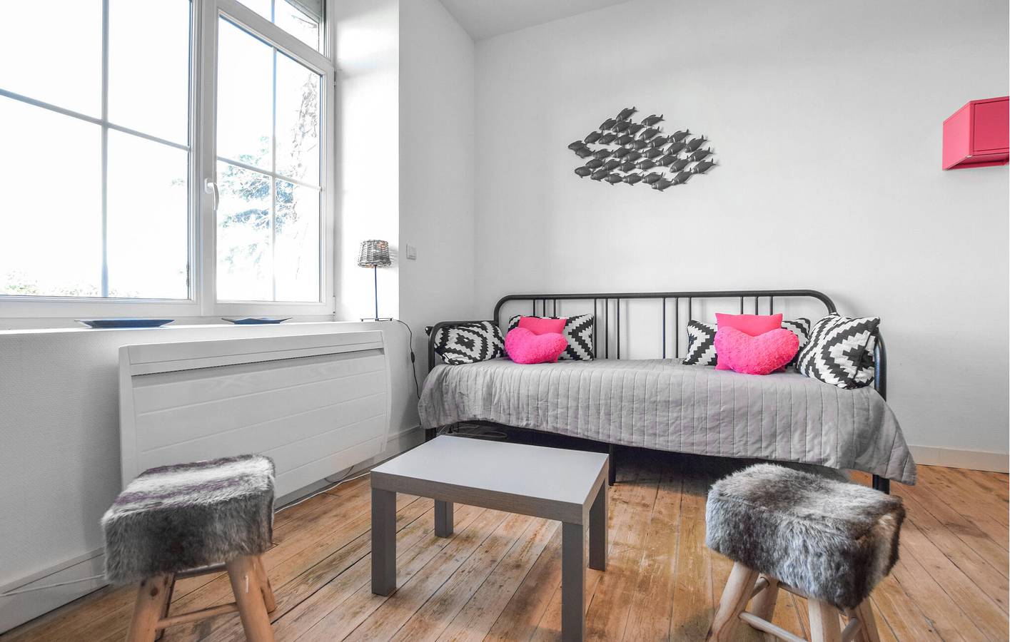 Ganze Ferienwohnung, Zentrale, gemütliche Wohnung mit WLAN und Parkplatz in Saint-Benoît-de-l'Aure, Bayeux und Umgebung