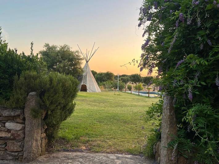 Casa rural para 25 personas, con jardín además de piscina y vistas, Se admiten mascotas en Provincia de Toledo