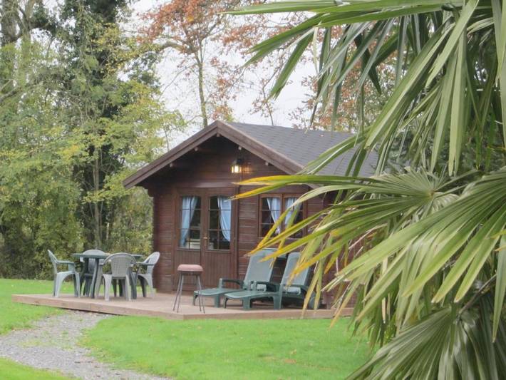 Camping pour 4 personnes, avec Terrasse ainsi que Jardin et Vue