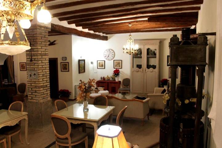 Maison d’hôte pour 2 personnes, avec Balcon et Terrasse ainsi que Jardin et Vue à Castelserás